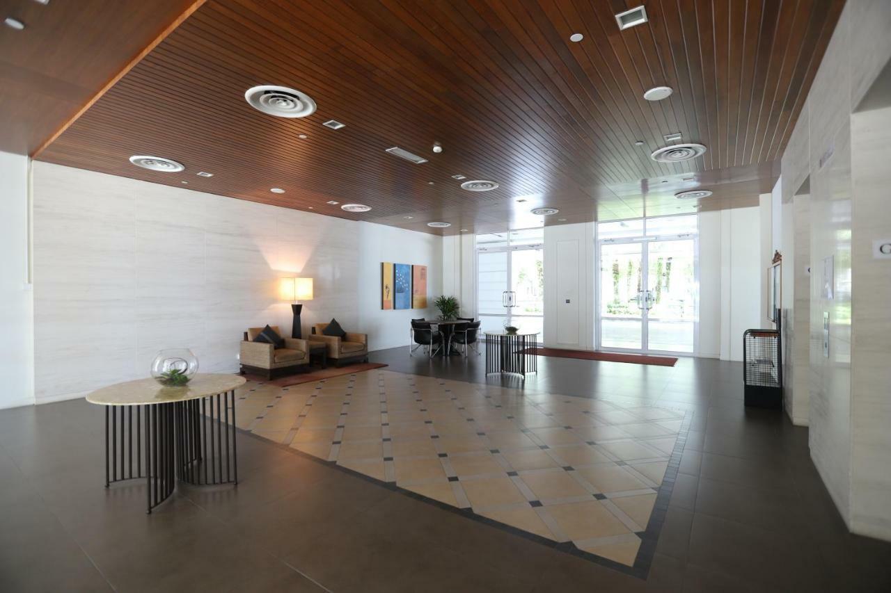 The Straits Quay Marina By Messina Clive Apartment Georgetown Luaran gambar