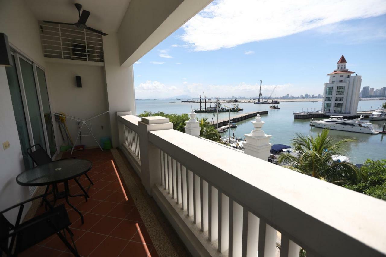 The Straits Quay Marina By Messina Clive Apartment Georgetown Luaran gambar