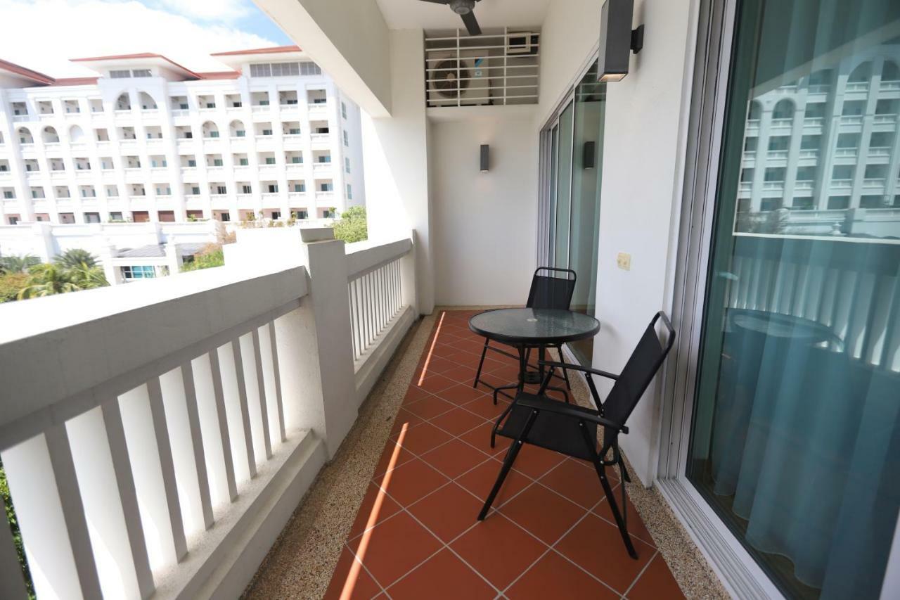 The Straits Quay Marina By Messina Clive Apartment Georgetown Luaran gambar
