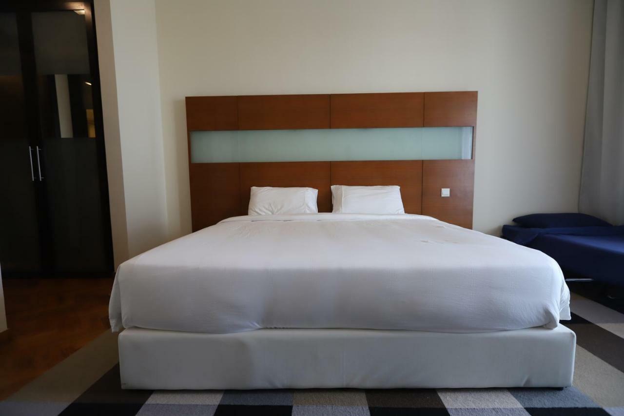 The Straits Quay Marina By Messina Clive Apartment Georgetown Luaran gambar