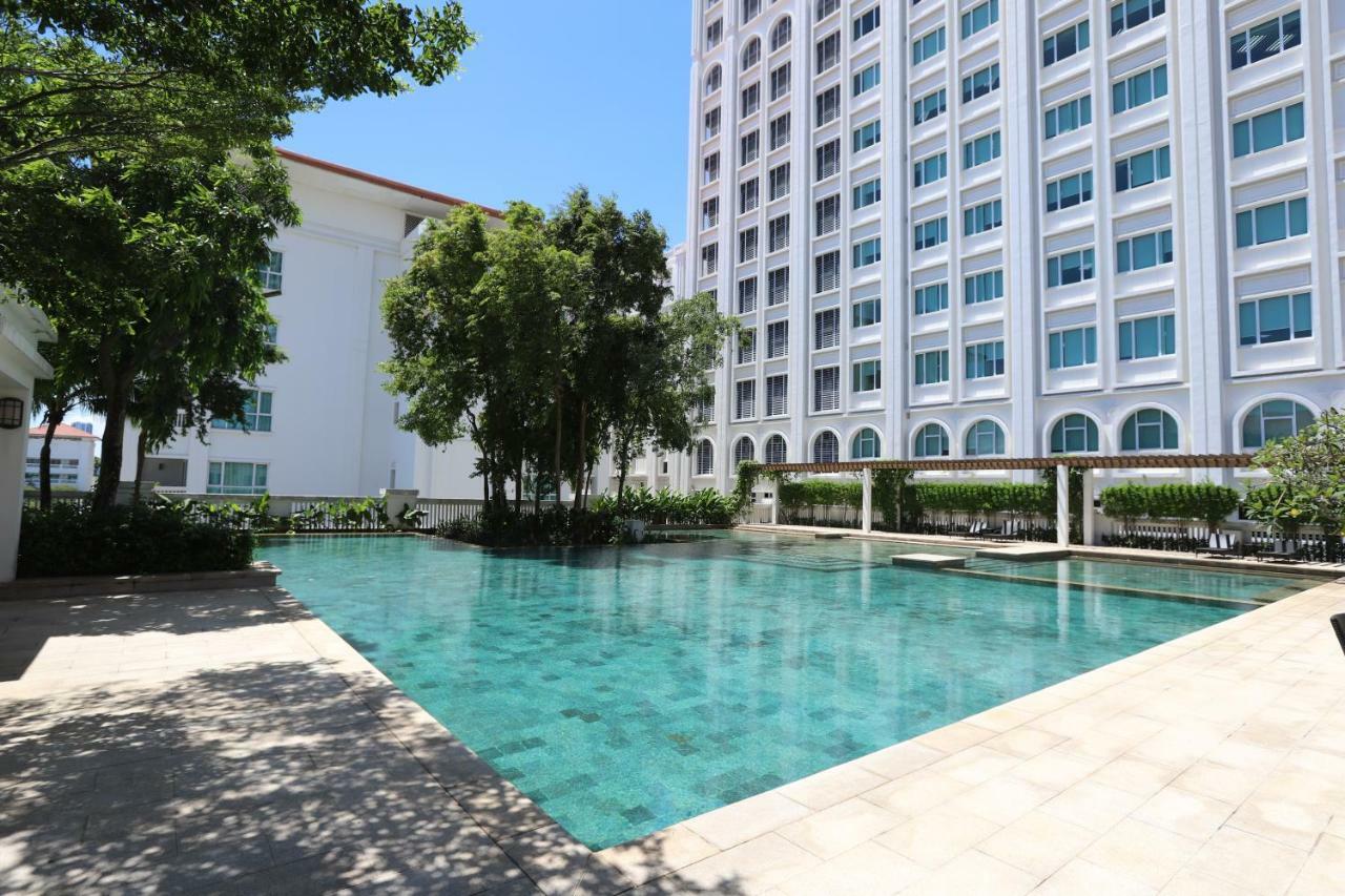 The Straits Quay Marina By Messina Clive Apartment Georgetown Luaran gambar